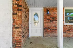 6620 Bernadine Dr, Watauga, TX 76148 - Photo 2