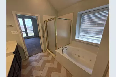 5856 Echo Bluff Drive, Haltom City, TX 76137 - Photo 10