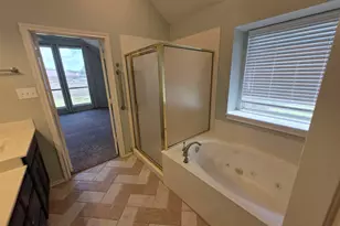 5856 Echo Bluff Dr, Haltom City, TX 76137 - Photo 10