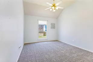 5856 Echo Bluff Dr, Haltom City, TX 76137 - Photo 20