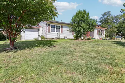 13905 Albemarle Drive, Farmers Branch, TX 75234 - Photo 2