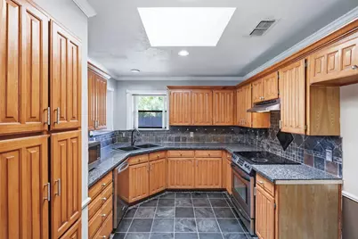 8205 Alsace Court, Fort Worth, TX 76134 - Photo 4