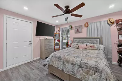 5716 Maryview Terrace, Haltom City, TX 76117 - Photo 14