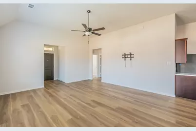 1000 S Hill Drive, Crowley, TX 76036 - Photo 4