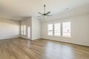 1000 S Hl Dr, Crowley, TX 76036 - Photo 6