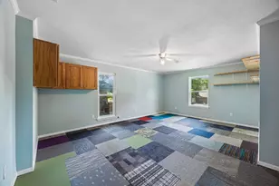 733 Mockingbird Dr, Lewisville, TX 75067 - Photo 10