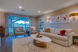 9039 Lanshire Dr, Dallas, TX 75238 - Photo 10