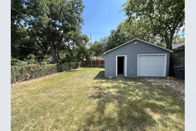 2546 Searcy Drive, Dallas, TX 75211 - Photo 12