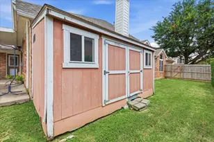 5541 Cranberry Dr, Fort Worth, TX 76137 - Photo 34