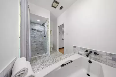 6522 McCommas Boulevard, Dallas, TX 75214 - Photo 22