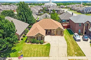 1745 Colorado Dr, Burleson, TX 76028 - Photo 24