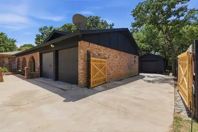 2706 Mintwood Place, Arlington, TX 76016 - Photo 2