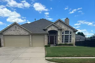 803 Sugar Hill Ave, Cleburne, TX 76033 - Photo 1