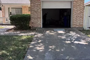 9656 Stonewood Dr, Dallas, TX 75227 - Photo 2