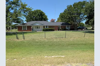 125 Hollie Drive, Red Oak, TX 75154 - Photo 1