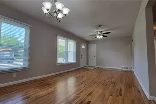 4804 Sabelle Ln, Haltom City, TX 76117 - Photo 6