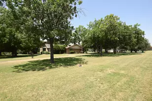 1027 Sherman Dr, Cedar Hill, TX 75104 - Photo 32