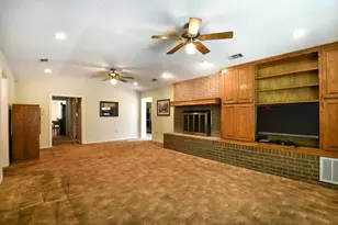 1027 Sherman Dr, Cedar Hill, TX 75104 - Photo 16