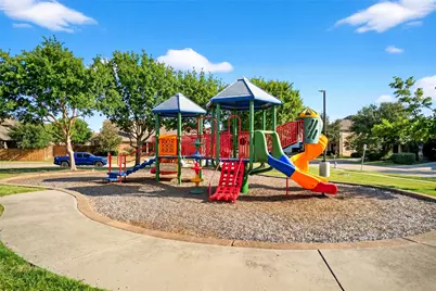 2113 Lake Hawthorne Trail, Little Elm, TX 75068 - Photo 10