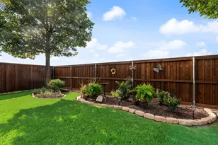 11616 Twining Branch Cir, Fort Worth, TX 76052 - Photo 32