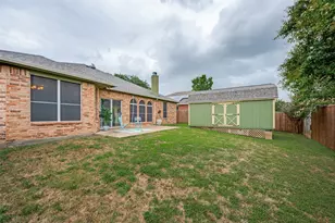 100 Bullava Ct, Crowley, TX 76036 - Photo 24