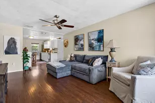 626 E South St, Whitesboro, TX 76273 - Photo 6