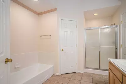 1307 Hyde Park Boulevard, Cleburne, TX 76033 - Photo 16
