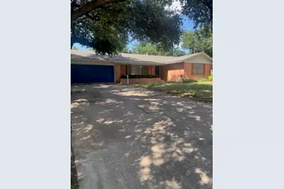709 Valley View Drive, Arlington, TX 76010 - Photo 2