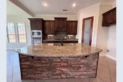 400 Blue Star Court, Burleson, TX 76028 - Photo 2