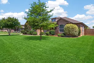 792 E Northside Dr, Pilot Point, TX 76258 - Photo 1