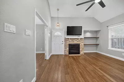 2136 Arbor Creek Drive, Carrollton, TX 75010 - Photo 8