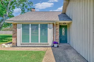 56 Sugar Creek Pl, Woodway, TX 76712 - Photo 2