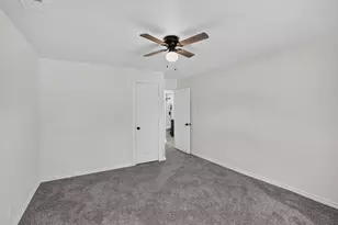1004 Parker St, Fort Worth, TX 76112 - Photo 18