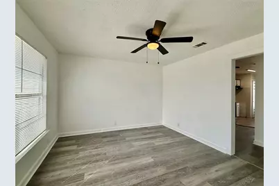 1509 SE 18th Street, Mineral Wells, TX 76067 - Photo 2