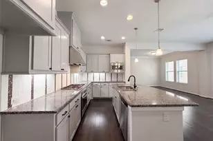 6756 Palo Duro Dr, Irving, TX 75063 - Photo 2