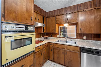 313 Yucca Court, Granbury, TX 76049 - Photo 16