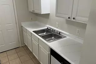208 Hosack St, Arlington, TX 76010 - Photo 4