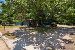 719 E Bullock St, Denison, TX 75021 - Photo 1