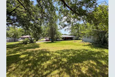 719 E Bullock Street, Denison, TX 75021 - Photo 16