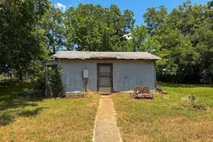 719 E Bullock St, Denison, TX 75021 - Photo 12