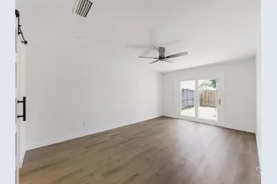 2212 Benbrook Drive, Carrollton, TX 75007 - Photo 18