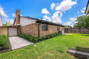 2212 Benbrook Dr, Carrollton, TX 75007 - Photo 32