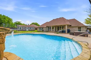 1035 Walking Horse Dr, Stephenville, TX 76401 - Photo 20