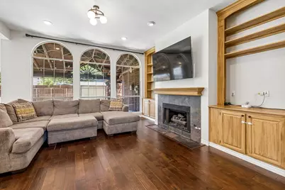 8710 Creekside Drive, Rowlett, TX 75089 - Photo 10