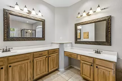 8710 Creekside Drive, Rowlett, TX 75089 - Photo 14