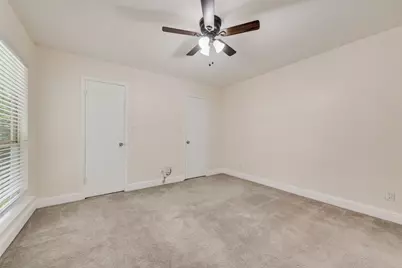 219 W Rochelle Road, Irving, TX 75062 - Photo 20