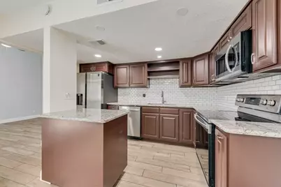219 W Rochelle Road, Irving, TX 75062 - Photo 12