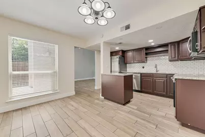 219 W Rochelle Road, Irving, TX 75062 - Photo 8