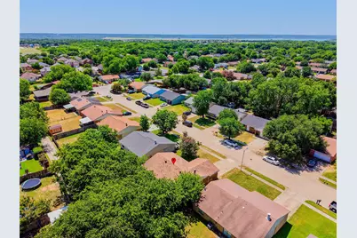 1026 Santa Fe Trail, Grand Prairie, TX 75052 - Photo 30