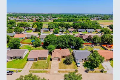 1026 Santa Fe Trail, Grand Prairie, TX 75052 - Photo 26